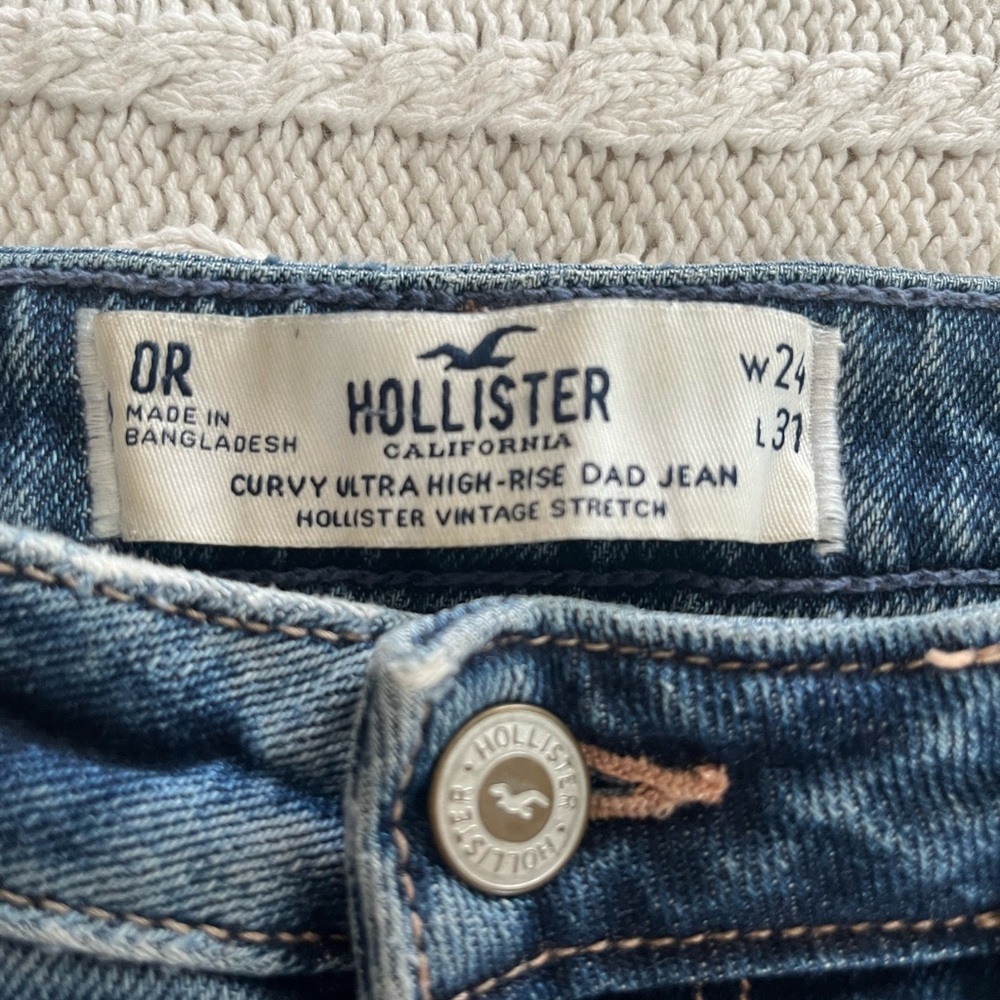 Hollister Vintage Stretch Distressed Curvy High-Rise Dad Jeans Women’s Size 0 - Picture 13 of 14